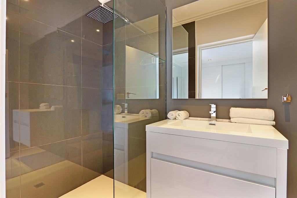 Valtameri By Totalstay Camps Bay Exterior photo