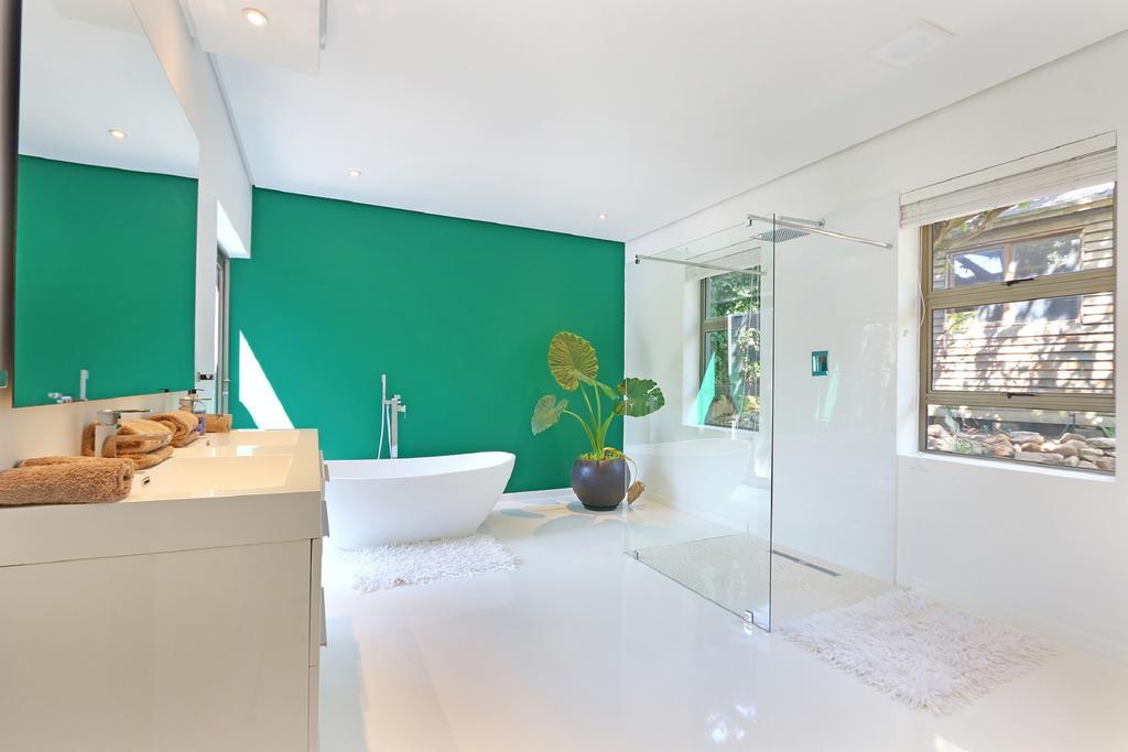 Valtameri By Totalstay Camps Bay Exterior photo